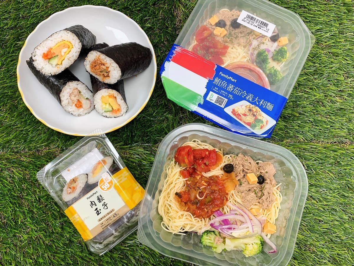全家Let’s Café「新版拿鐵」最低61折!防疫再吃家庭號「冰夯番薯」、媽媽煮藝小鬆餅 全家Let’s Café「新版拿鐵」最低61折!防疫再吃家庭號「冰夯番薯」、媽媽煮藝小鬆餅