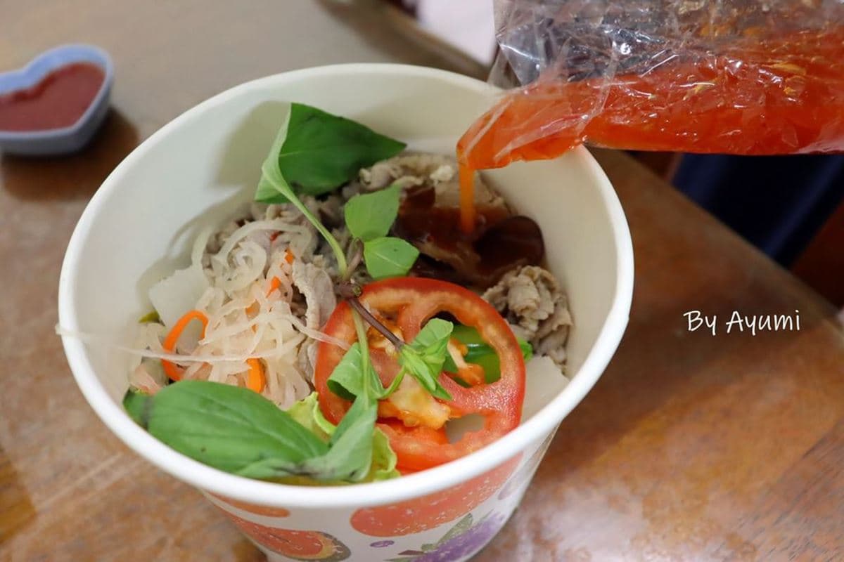 只要800元!超開胃越料「4人套餐」吃得到7道菜,大分量「酸辣咖哩河粉」重口味會愛 只要800元!超開胃越料「4人套餐」吃得到7道菜,大分量「酸辣咖哩河粉」重口味會愛