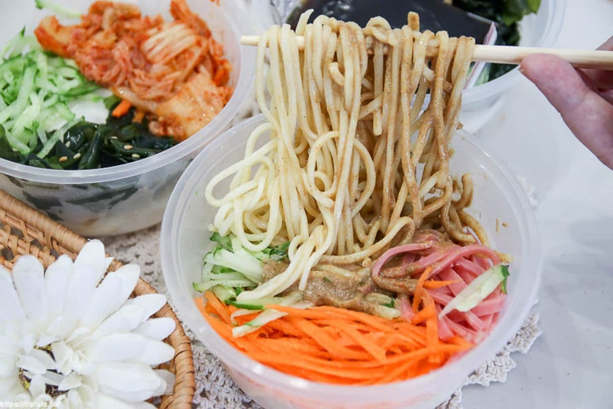芒果季來了!療癒系冰店必吃滿料「雙果」雪花冰,浮誇西瓜口味有「整支哈密瓜冰棒」 芒果季來了!療癒系冰店必吃滿料「雙果」雪花冰,浮誇西瓜口味有「整支哈密瓜冰棒」