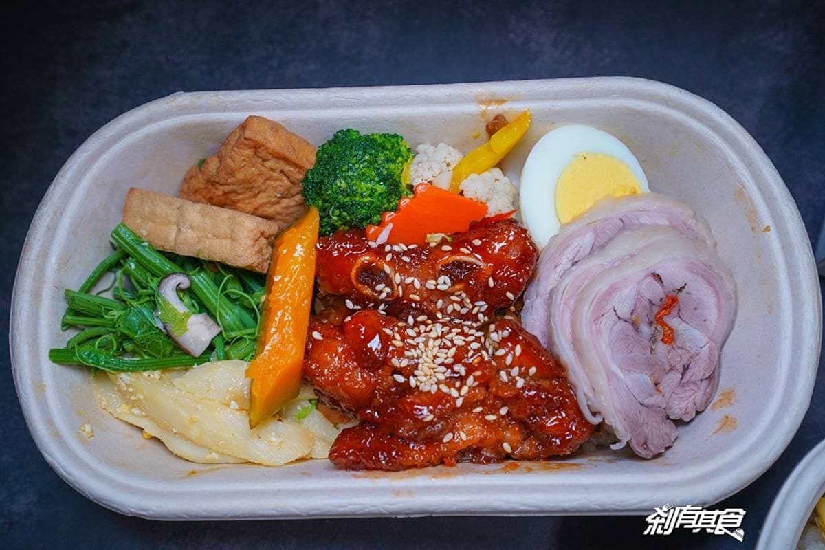 沒預約買不到!上海麵食館便當必吃限量「東坡肉」,小孩最愛「豆沙鍋餅」回烤後更香 沒預約買不到!上海麵食館便當必吃限量「東坡肉」,小孩最愛「豆沙鍋餅」回烤後更香