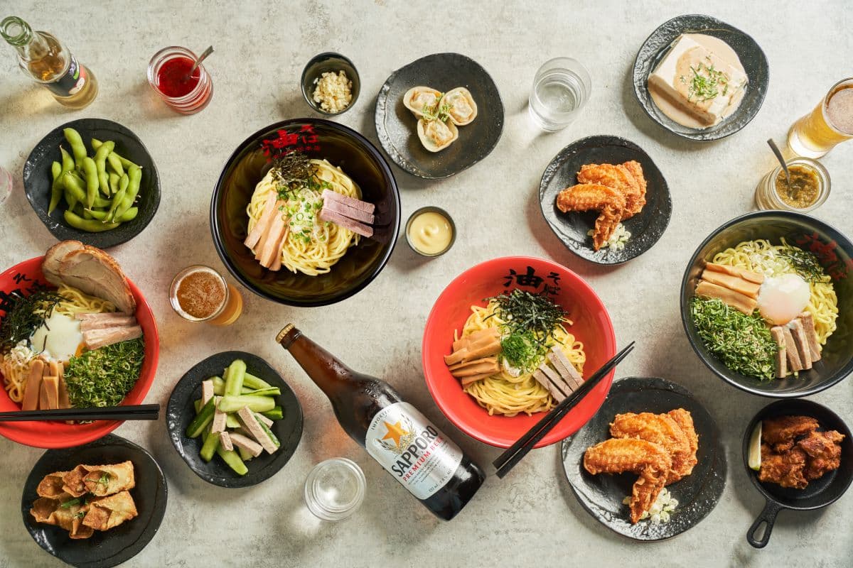 一秒置身東京油麵館!日本超夯拌麵推「冷藏生麵組合」,招牌醬油、辣味味噌在家就能吃 一秒置身東京油麵館!日本超夯拌麵推「冷藏生麵組合」,招牌醬油、辣味味噌在家就能吃