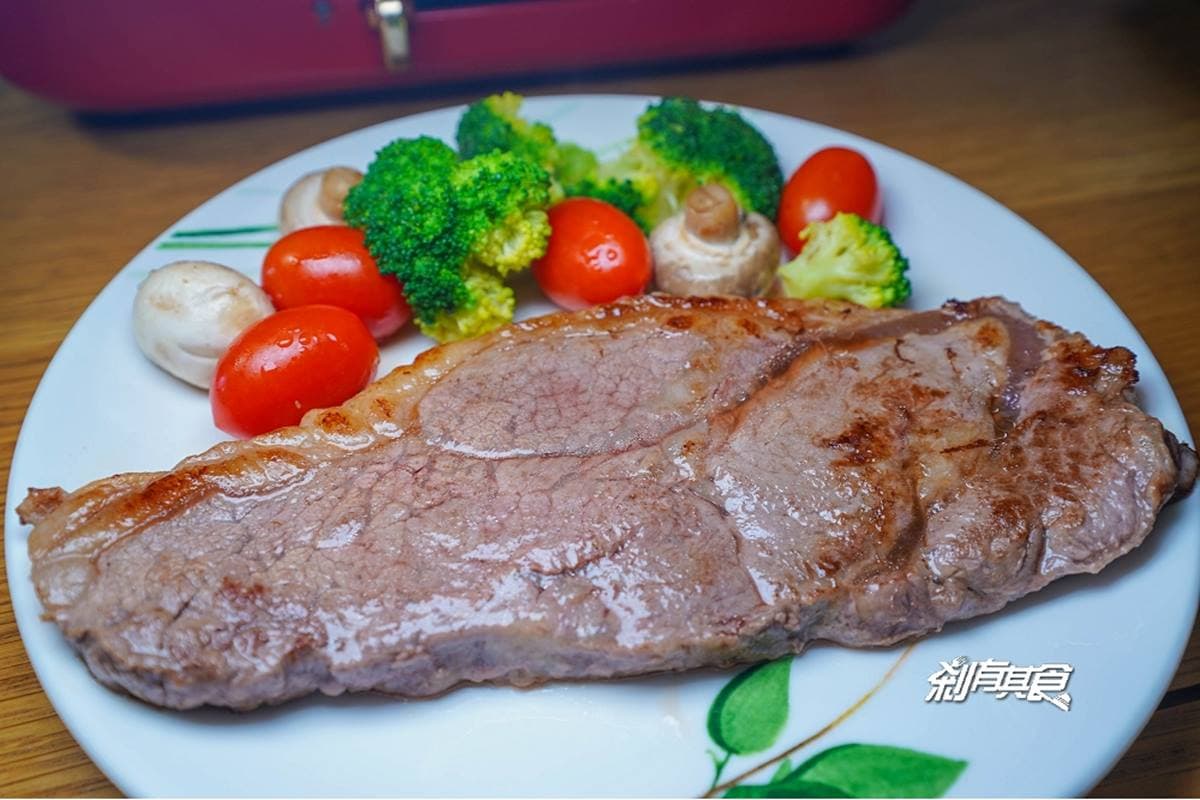 下殺7折!日式燒肉店「宅配禮盒」有7款高級牛肉,先嗑「Q嫩牛舌」配特製蔥鹽才對味 下殺7折!日式燒肉店「宅配禮盒」有7款高級牛肉,先嗑「Q嫩牛舌」配特製蔥鹽才對味
