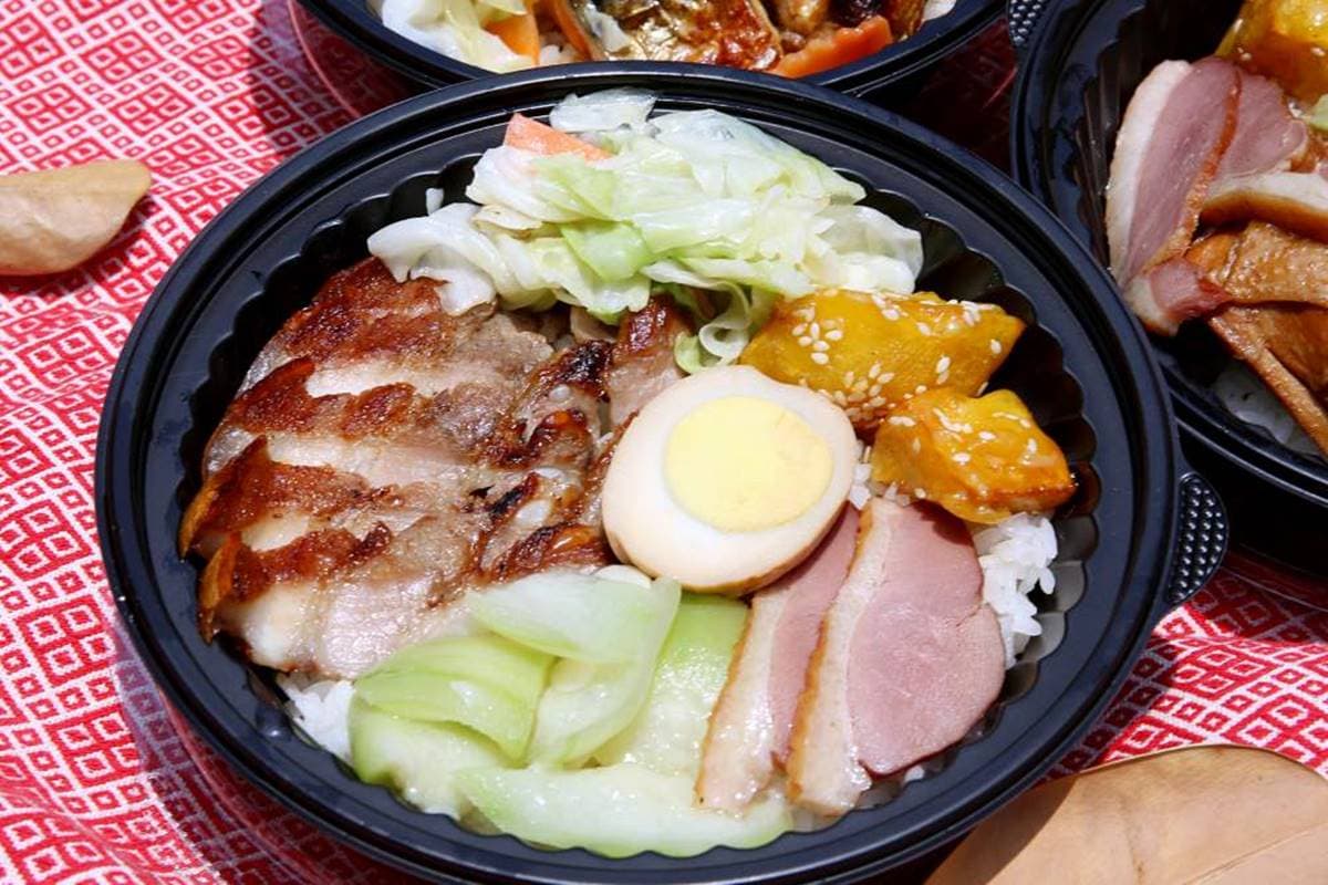 不用上山也能嗑!原民風味餐必吃脆皮鹹豬肉、樹豆滷豬腳,外帶整隻桶仔雞只要500元 不用上山也能嗑!原民風味餐必吃脆皮鹹豬肉、樹豆滷豬腳,外帶整隻桶仔雞只要500元