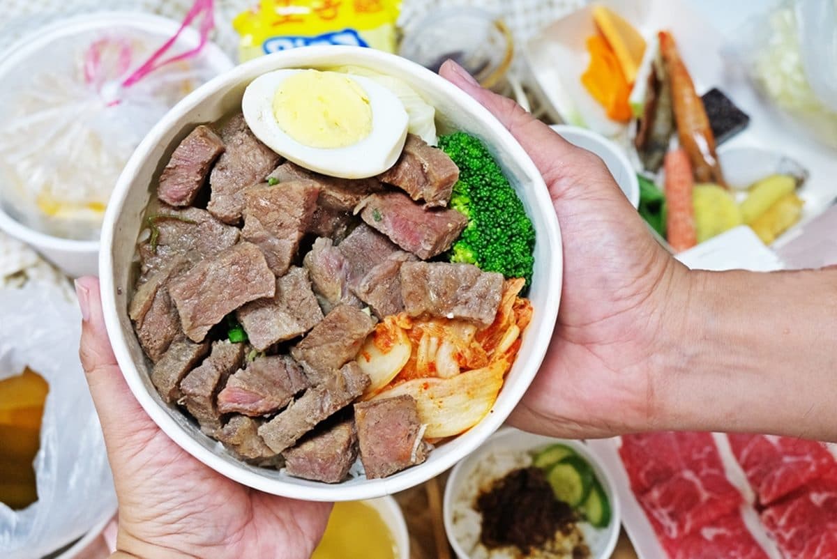 捐血換餐券!台中首屆「美食捐血週」爽吃40間名店,先嗑超唰嘴地瓜燒、浮誇海鮮粥 捐血換餐券!台中首屆「美食捐血週」爽吃40間名店,先嗑超唰嘴地瓜燒、浮誇海鮮粥