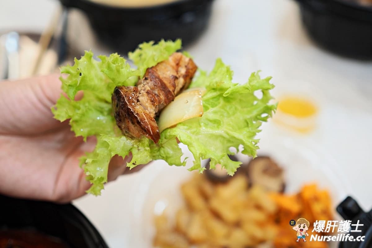 1秒飛韓國!道地韓料推「雙人套餐」爽嗑烤五花+松阪豬,再搭6樣涼拌小菜超開胃 1秒飛韓國!道地韓料推「雙人套餐」爽嗑烤五花+松阪豬,再搭6樣涼拌小菜超開胃