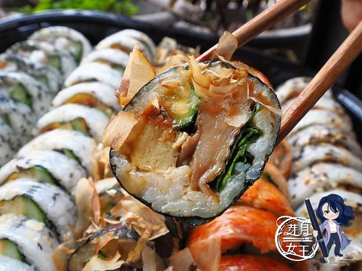 想吃先等2週!神祕壽司超浮誇「綜合拼盤」塞滿60顆,先嗑甜辣炙燒牛、料比飯多炸蝦捲 想吃先等2週!神祕壽司超浮誇「綜合拼盤」塞滿60顆,先嗑甜辣炙燒牛、料比飯多炸蝦捲