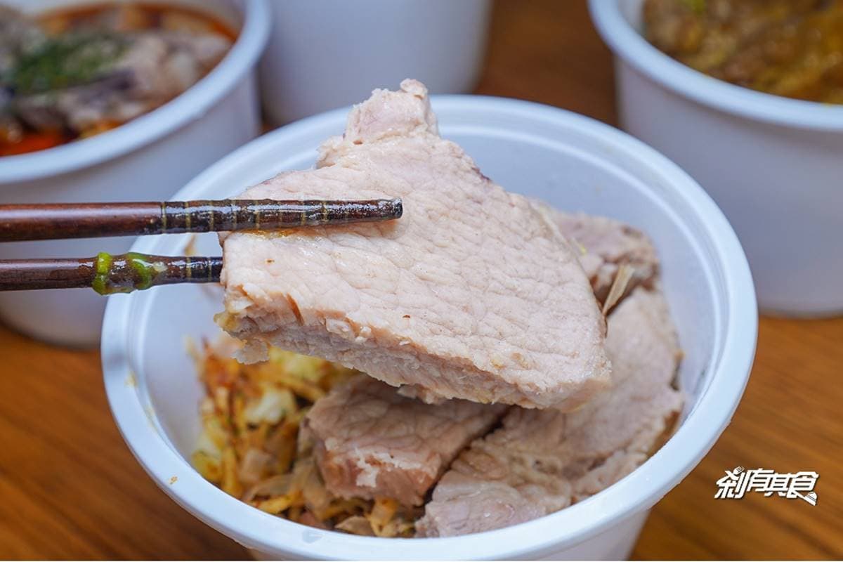 日本人開的隱藏版小店!道地「乾咖哩」加點丁骨豬排更對味,日式烏龍麵吃得到大塊焢肉 日本人開的隱藏版小店!道地「乾咖哩」加點丁骨豬排更對味,日式烏龍麵吃得到大塊焢肉