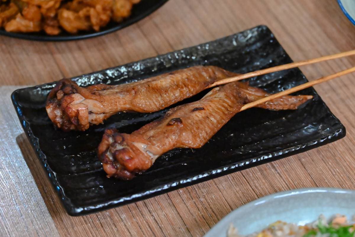 隱藏版日料!高CP值「生魚片拼盤」只要260元,「大分量炒飯」吃得到厚實鮭魚塊 隱藏版日料!高CP值「生魚片拼盤」只要260元,「大分量炒飯」吃得到厚實鮭魚塊