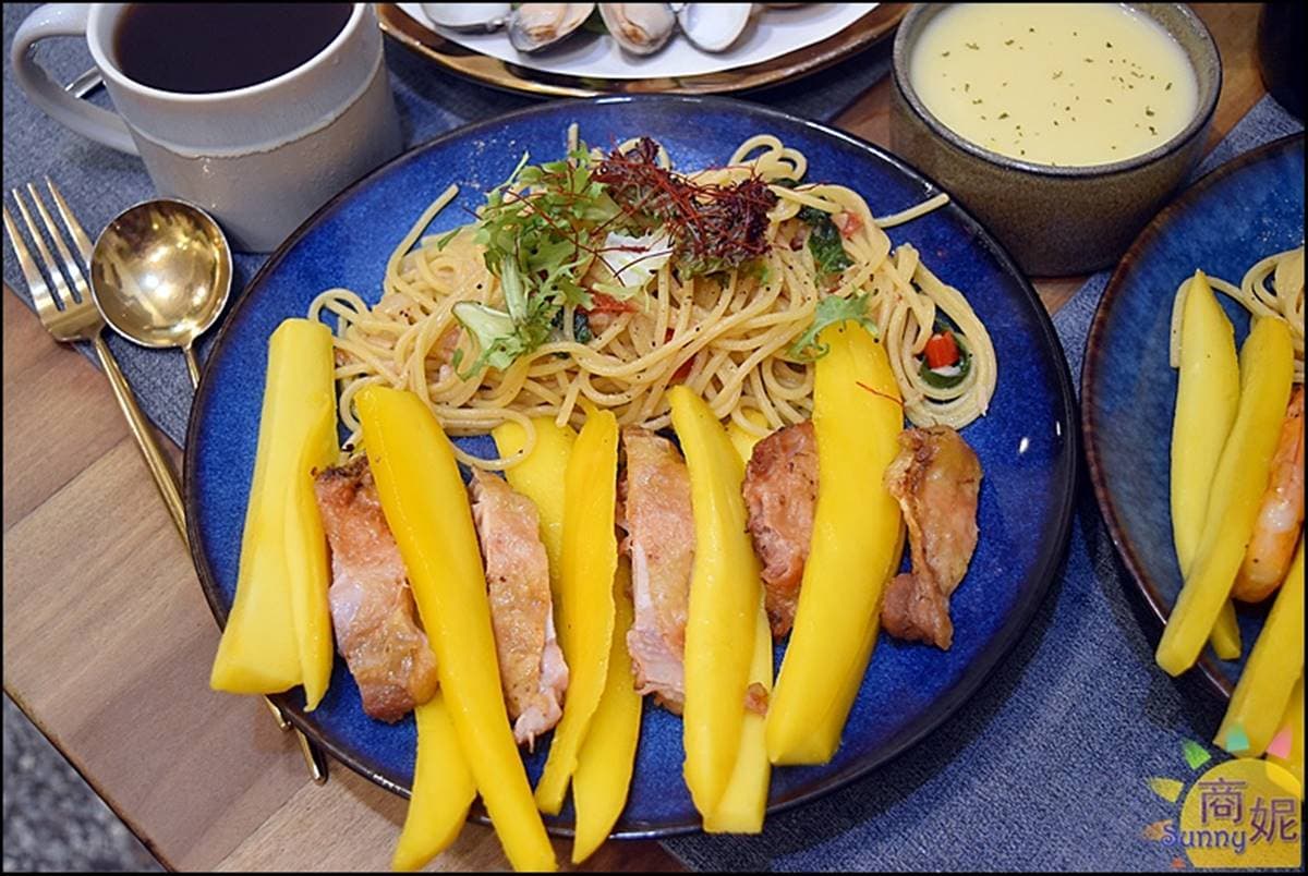 超有哏!老宅餐廳推限定「芒果義大利麵」鹹甜開胃,配去殼白蝦、香煎腿排都好搭 超有哏!老宅餐廳推限定「芒果義大利麵」鹹甜開胃,配去殼白蝦、香煎腿排都好搭