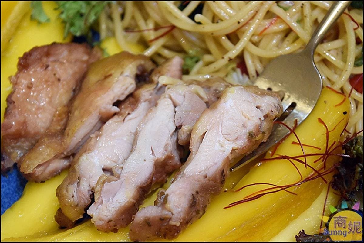超有哏!老宅餐廳推限定「芒果義大利麵」鹹甜開胃,配去殼白蝦、香煎腿排都好搭 超有哏!老宅餐廳推限定「芒果義大利麵」鹹甜開胃,配去殼白蝦、香煎腿排都好搭