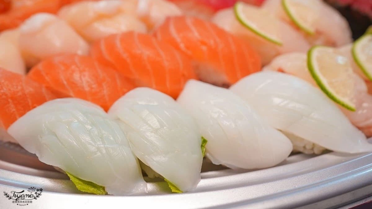 滿滿32貫!浮誇「壽司餐盒」吃得到親子鮭魚、明太子鮪魚,炙燒系列必嗑北海道干貝 滿滿32貫!浮誇「壽司餐盒」吃得到親子鮭魚、明太子鮪魚,炙燒系列必嗑北海道干貝