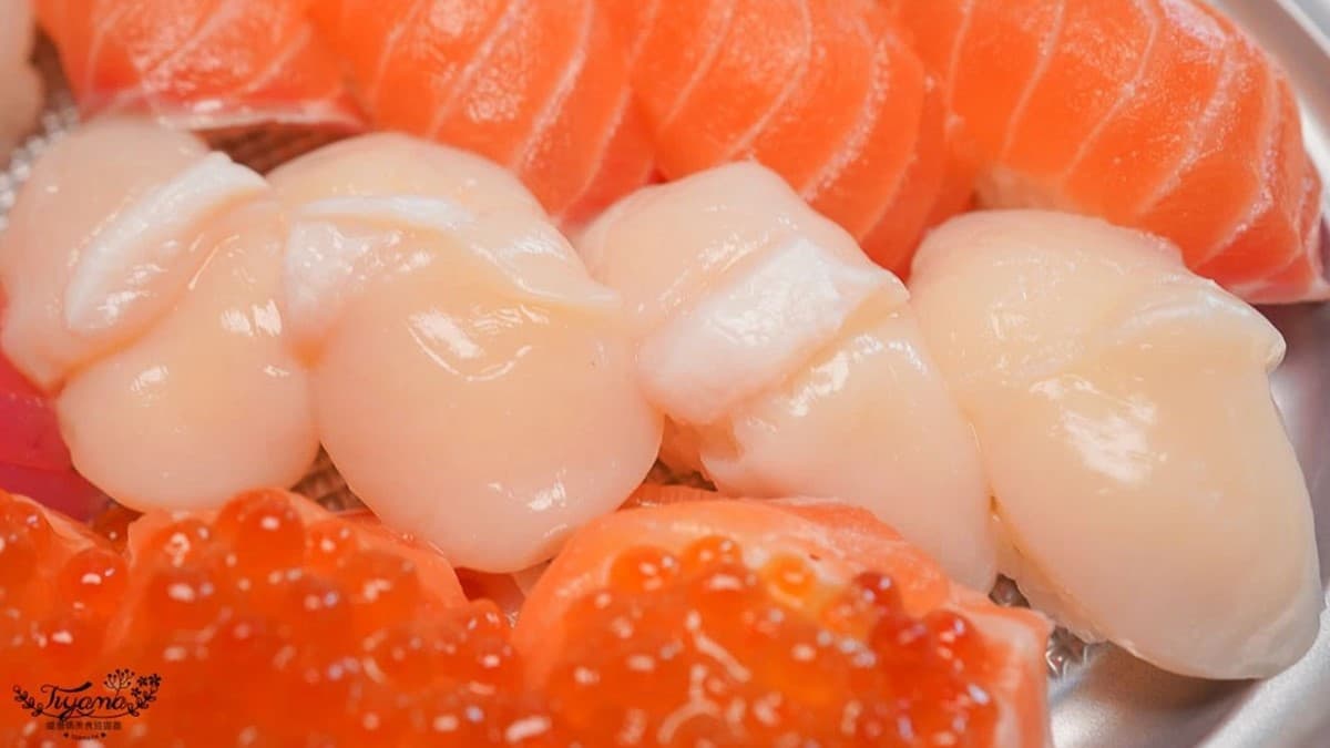 滿滿32貫!浮誇「壽司餐盒」吃得到親子鮭魚、明太子鮪魚,炙燒系列必嗑北海道干貝 滿滿32貫!浮誇「壽司餐盒」吃得到親子鮭魚、明太子鮪魚,炙燒系列必嗑北海道干貝