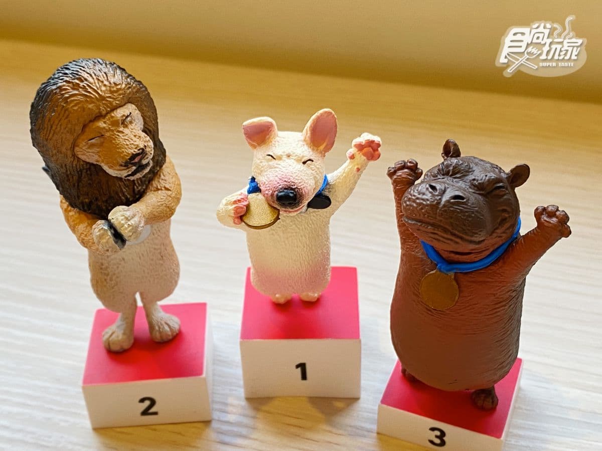 竟然是這2隻拿下金牌!朝隈俊男新「動物頒獎台」扭蛋公仔耍萌,小白兔、獅子銀恨 竟然是這2隻拿下金牌!朝隈俊男新「動物頒獎台」扭蛋公仔耍萌,小白兔、獅子銀恨