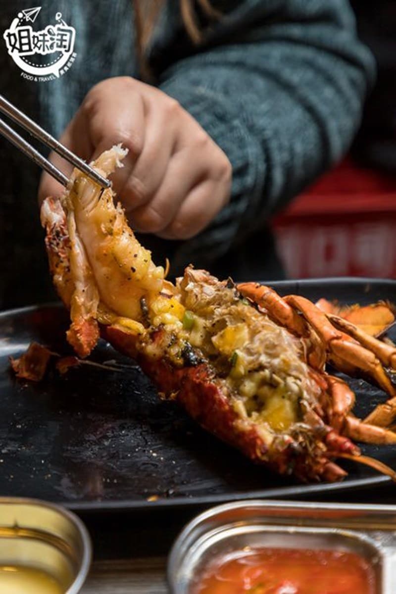 超狂燒烤吃到飽!「波士頓大龍蝦」鋪滿滿起司太邪惡,活體泰國蝦、澳洲和牛也任你嗑 超狂燒烤吃到飽!「波士頓大龍蝦」鋪滿滿起司太邪惡,活體泰國蝦、澳洲和牛也任你嗑
