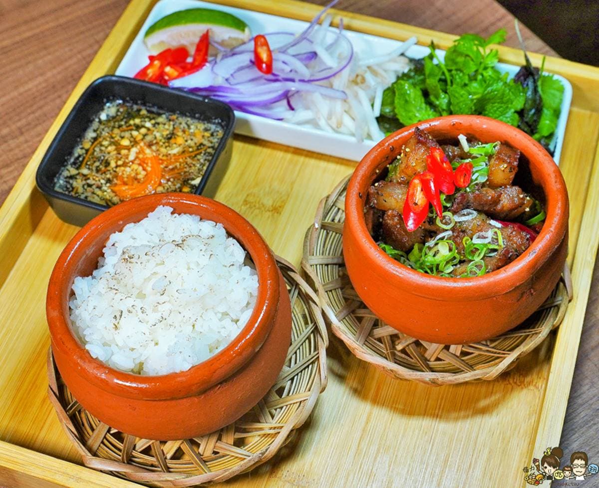 免出國!超道地越料必點奶香「缽燒飯」、松露牛舌河粉,祕製「迷路雞」想吃3天前預訂 免出國!超道地越料必點奶香「缽燒飯」、松露牛舌河粉,祕製「迷路雞」想吃3天前預訂