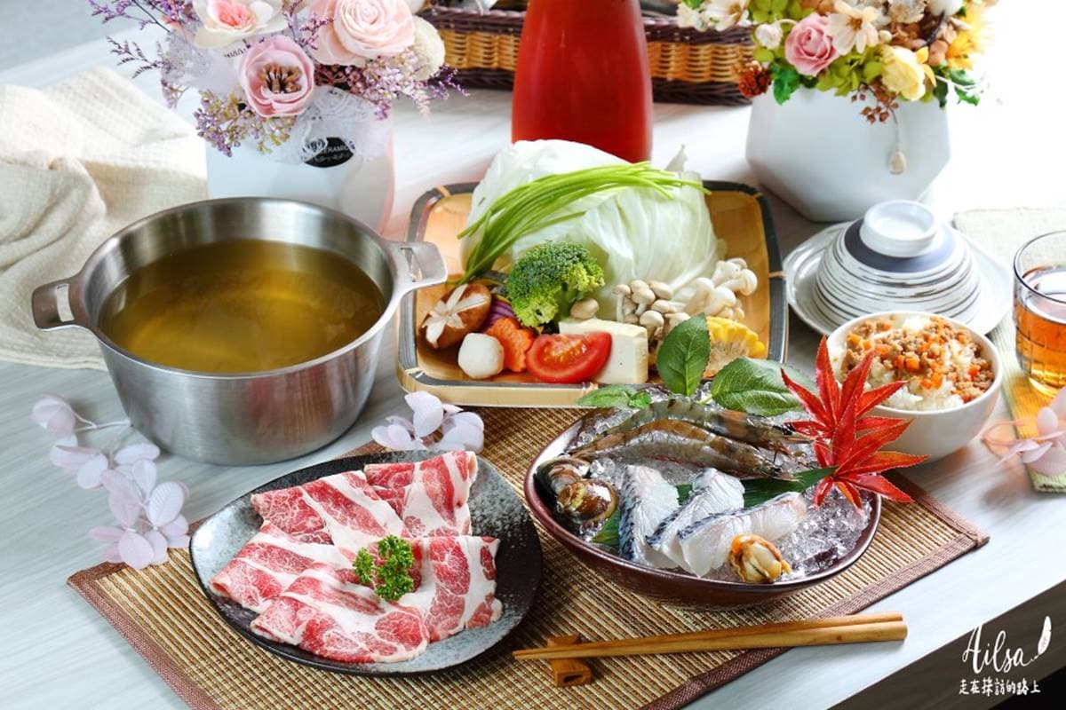 水水快筆記!美拍系鍋物打卡網美3牆、野餐感座位,必點「基隆馬卡龍」、大分量海陸餐 水水快筆記!美拍系鍋物打卡網美3牆、野餐感座位,必點「基隆馬卡龍」、大分量海陸餐