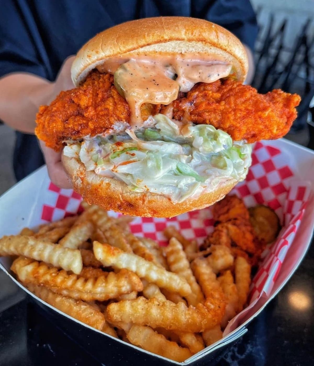 美式炸雞Hotties Fried Chicken登台!招牌「辣爹炸雞堡」6種辣度+特調沾醬任你選 美式炸雞Hotties Fried Chicken登台!招牌「辣爹炸雞堡」6種辣度+特調沾醬任你選