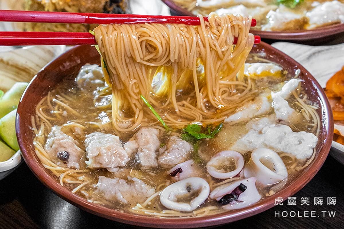 超有哏!大分量「滿料麵線羹套餐」要用復古提籃裝,肉控必點厚實軟嫩「自製叉燒」 超有哏!大分量「滿料麵線羹套餐」要用復古提籃裝,肉控必點厚實軟嫩「自製叉燒」