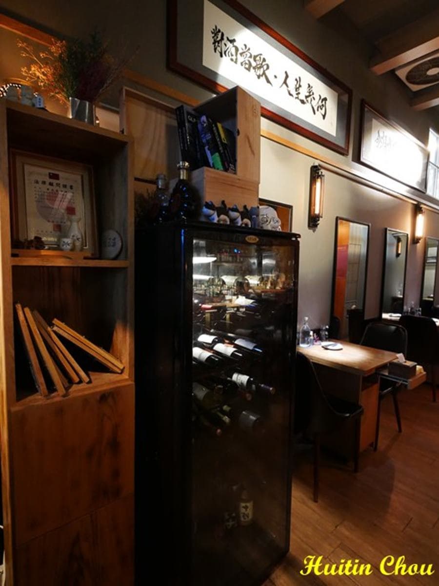 隱身巷弄!「復古餐酒館」打卡老上海風裝潢,必點創意玄米調酒、高人氣泡菜中卷 隱身巷弄!「復古餐酒館」打卡老上海風裝潢,必點創意玄米調酒、高人氣泡菜中卷