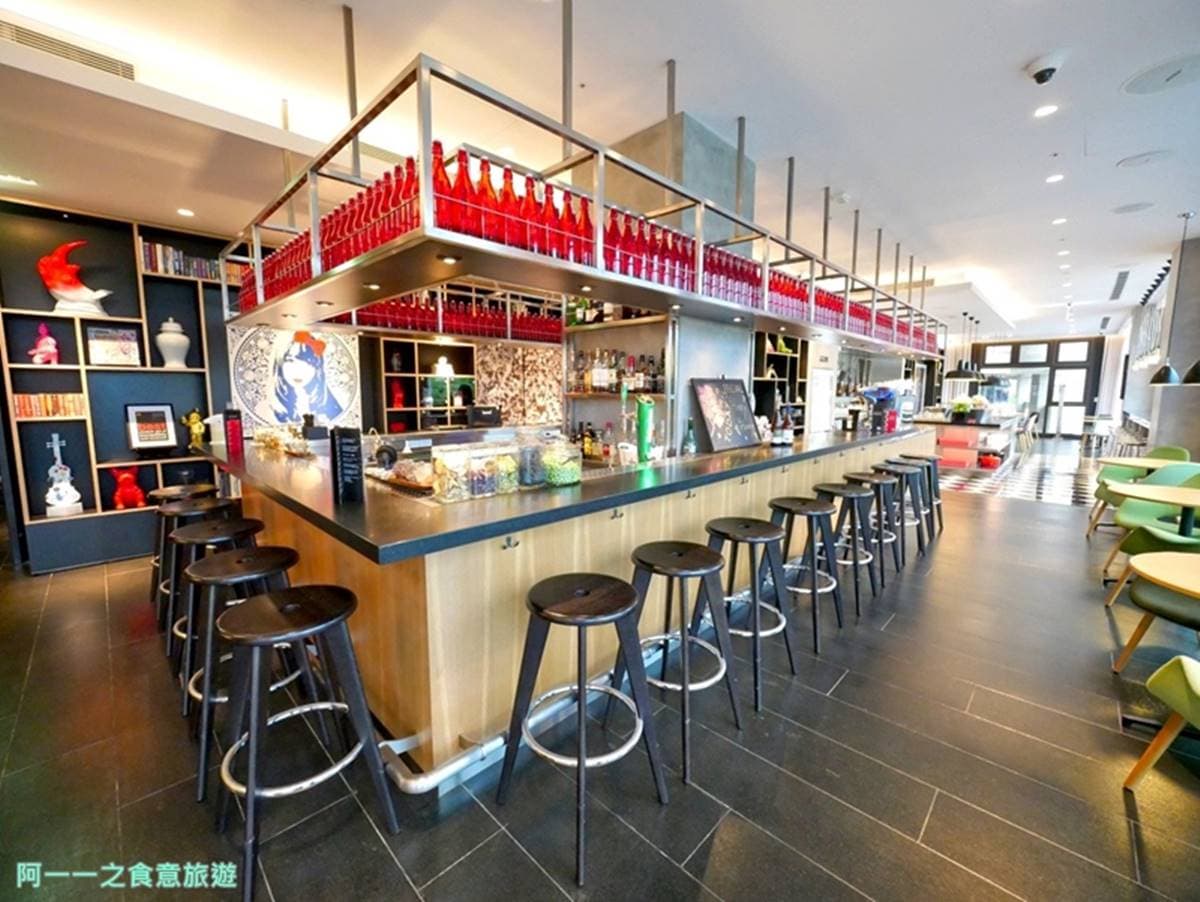 平日不用2000元!網美系旅店打卡必住「隱藏版雙景房」,咖啡廳夜晚變身微醺酒吧 平日不用2000元!網美系旅店打卡必住「隱藏版雙景房」,咖啡廳夜晚變身微醺酒吧