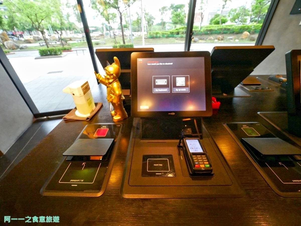 平日不用2000元!網美系旅店打卡必住「隱藏版雙景房」,咖啡廳夜晚變身微醺酒吧 平日不用2000元!網美系旅店打卡必住「隱藏版雙景房」,咖啡廳夜晚變身微醺酒吧