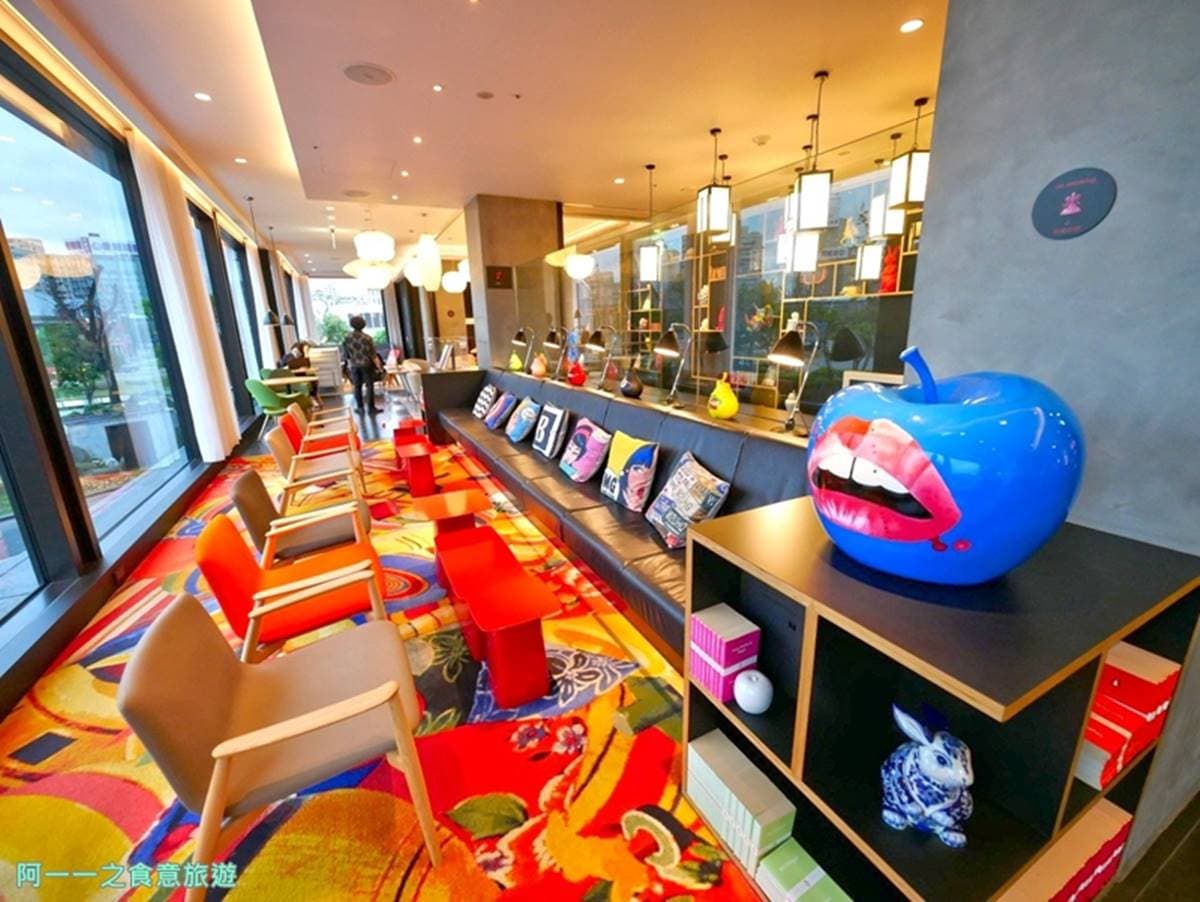平日不用2000元!網美系旅店打卡必住「隱藏版雙景房」,咖啡廳夜晚變身微醺酒吧 平日不用2000元!網美系旅店打卡必住「隱藏版雙景房」,咖啡廳夜晚變身微醺酒吧