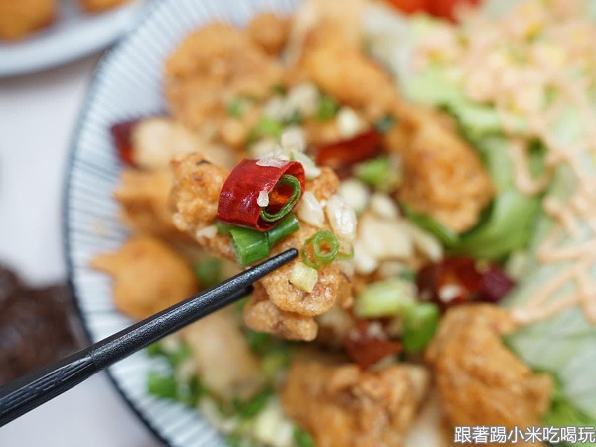 炸物控必收!獨門鹹酥雞先嗑「蒜香避風塘」口味,爆餡「芋泥QQ球」小朋友會愛 炸物控必收!獨門鹹酥雞先嗑「蒜香避風塘」口味,爆餡「芋泥QQ球」小朋友會愛