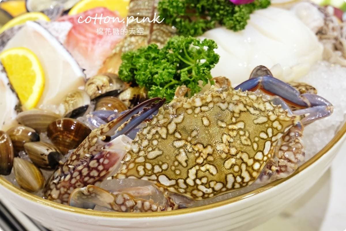 【新開店】鍋控快衝!人氣火鍋升級自助吧吃到飽,打卡必點「肉片瀑布」、手臂大龍蝦 【新開店】鍋控快衝!人氣火鍋升級自助吧吃到飽,打卡必點「肉片瀑布」、手臂大龍蝦