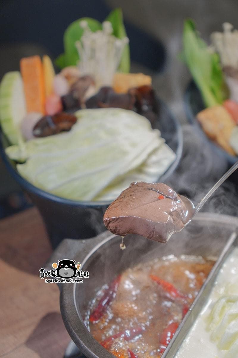 【新開店】1人開嗑!麻辣鴛鴦湯底只要90元,「干貝煲雞鍋」喝得到4種海陸精華 【新開店】1人開嗑!麻辣鴛鴦湯底只要90元,「干貝煲雞鍋」喝得到4種海陸精華
