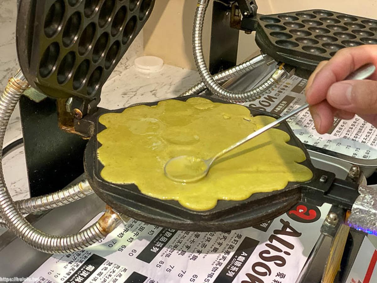 真的有雞蛋!超浮誇「雞蛋仔」料多到爆出來,必嗑濃郁起司、大人味巧克力 真的有雞蛋!超浮誇「雞蛋仔」料多到爆出來,必嗑濃郁起司、大人味巧克力