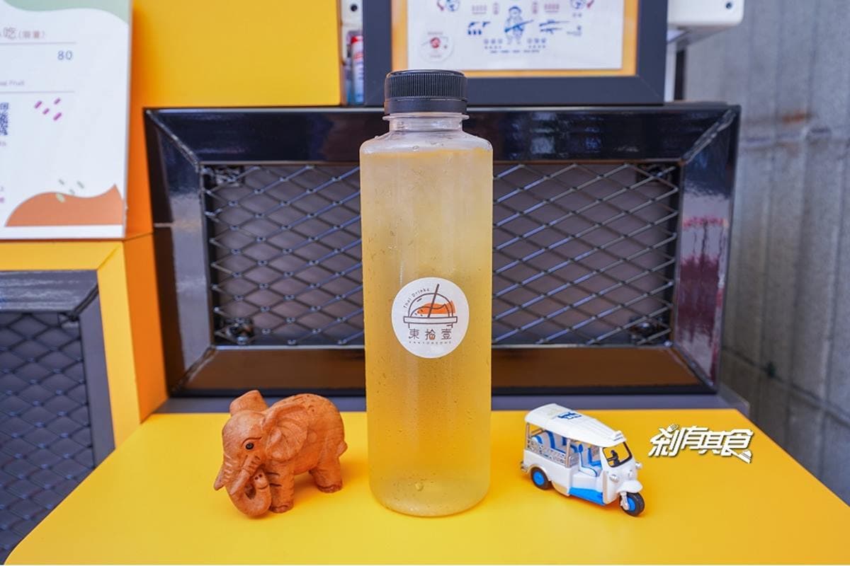 三輪車造型超吸睛!台中道地泰奶必點黃金比例,隱藏版香蘭茶一喝秒回泰國 三輪車造型超吸睛!台中道地泰奶必點黃金比例,隱藏版香蘭茶一喝秒回泰國