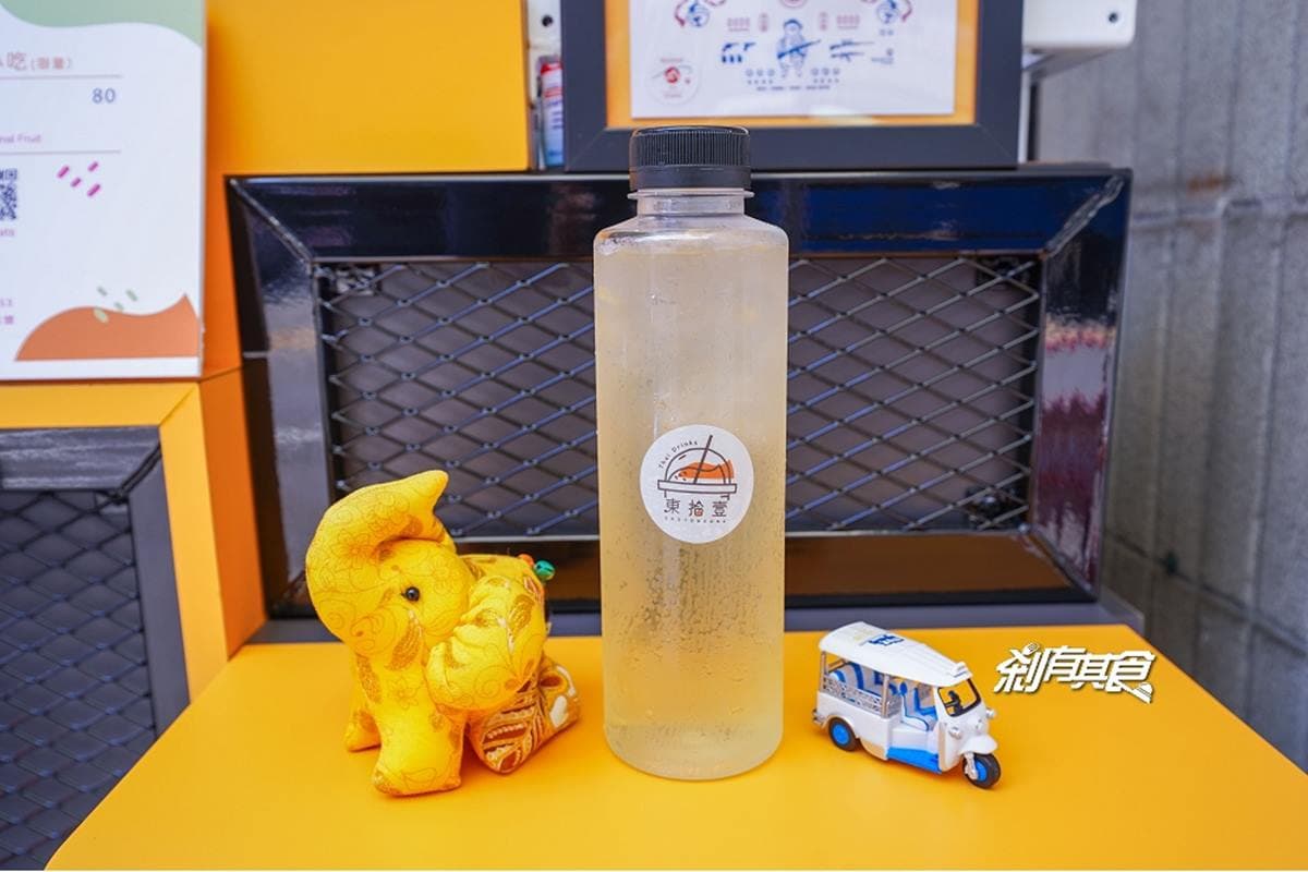 三輪車造型超吸睛!台中道地泰奶必點黃金比例,隱藏版香蘭茶一喝秒回泰國 三輪車造型超吸睛!台中道地泰奶必點黃金比例,隱藏版香蘭茶一喝秒回泰國