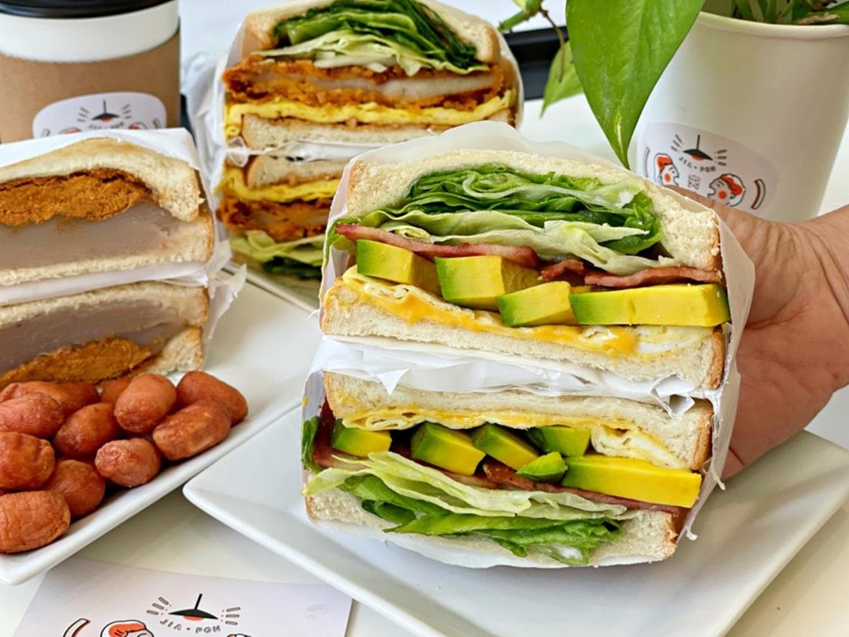 一口咬不下!爆餡「芋泥肉鬆」三明治只要60元,限定款「酪梨培根蛋」也必吃 一口咬不下!爆餡「芋泥肉鬆」三明治只要60元,限定款「酪梨培根蛋」也必吃