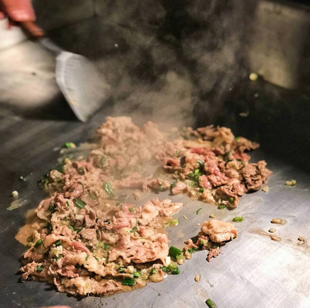 整隻龍蝦吃到飽!台南浮誇燒肉爽嗑30種食材,伊比利豬、現撈泰國蝦也必點 整隻龍蝦吃到飽!台南浮誇燒肉爽嗑30種食材,伊比利豬、現撈泰國蝦也必點