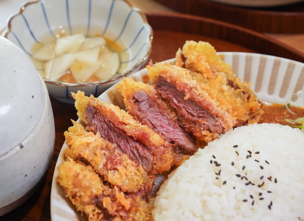【新開店】IG暴紅高雄咖哩店!日式老宅建築超好拍,主食必點軟嫩炸牛排 【新開店】IG暴紅高雄咖哩店!日式老宅建築超好拍,主食必點軟嫩炸牛排