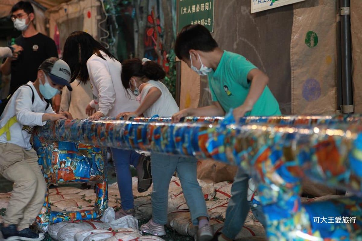 親子出遊苗栗必衝!觀光工廠DIY「彈珠汽水」無限暢飲,還能爽玩彈珠溜冰場 親子出遊苗栗必衝!觀光工廠DIY「彈珠汽水」無限暢飲,還能爽玩彈珠溜冰場