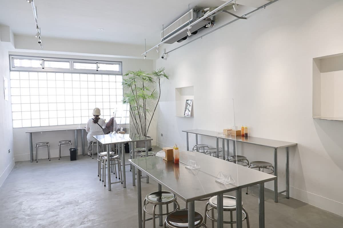 【新開店】這不是咖啡廳!台南「筒仔米糕店」必拍純白裝潢,Q彈口感超唰嘴 【新開店】這不是咖啡廳!台南「筒仔米糕店」必拍純白裝潢,Q彈口感超唰嘴