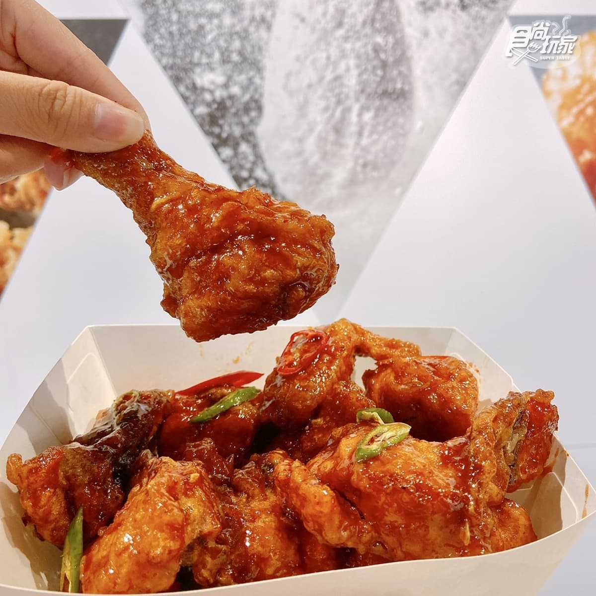 韓式炸雞bb.q CHICKEN登場!韓式甘醬、蒜味蜂蜜必吃,全品項9折、炸年糕免費送 韓式炸雞bb.q CHICKEN登場!韓式甘醬、蒜味蜂蜜必吃,全品項9折、炸年糕免費送