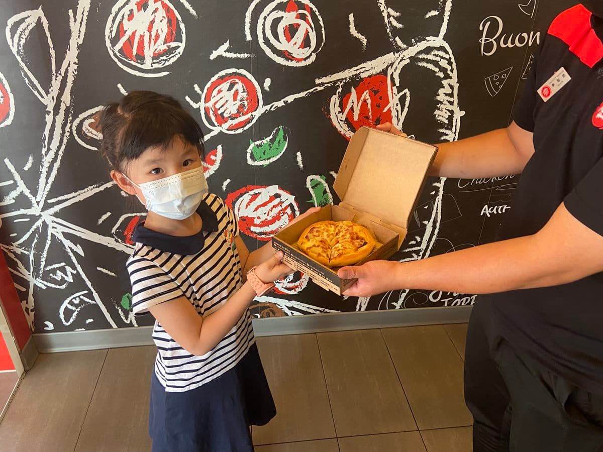 2大速食店好康!麥當勞捐血免費拿大麥克餐,必勝客10月小壽星免費吃披薩 2大速食店好康!麥當勞捐血免費拿大麥克餐,必勝客10月小壽星免費吃披薩