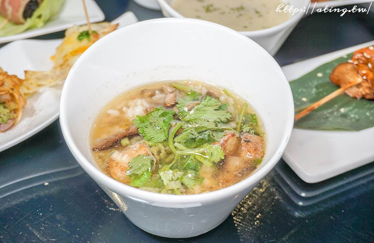 美拍日治洋樓!台南「蔬食餐廳」主打異國創意料理,嘗鮮必試「土托餘鹹粥」 美拍日治洋樓!台南「蔬食餐廳」主打異國創意料理,嘗鮮必試「土托餘鹹粥」