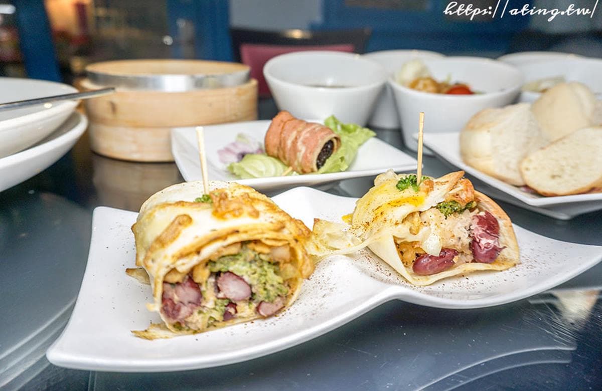 美拍日治洋樓!台南「蔬食餐廳」主打異國創意料理,嘗鮮必試「土托餘鹹粥」 美拍日治洋樓!台南「蔬食餐廳」主打異國創意料理,嘗鮮必試「土托餘鹹粥」