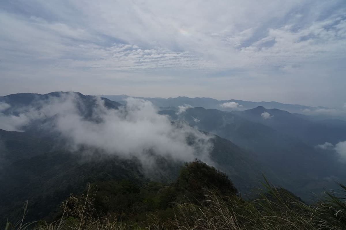專車接駁超輕鬆!苗栗祕境登山步道賞「雪山聖稜線」,還能美拍森林鐵道 專車接駁超輕鬆!苗栗祕境登山步道賞「雪山聖稜線」,還能美拍森林鐵道