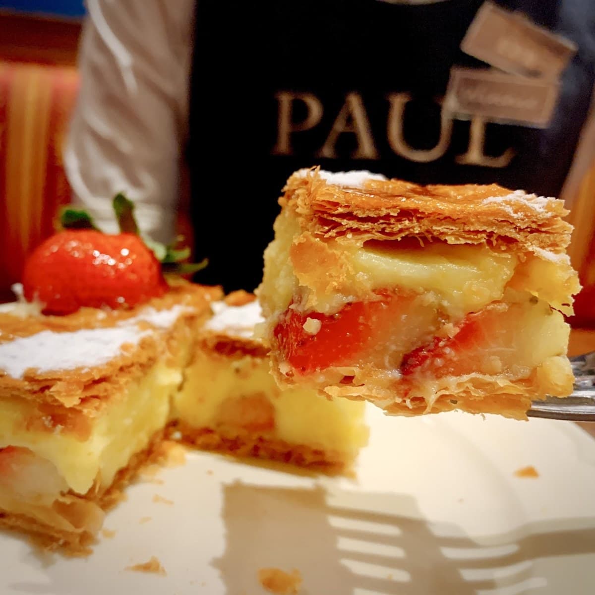 草莓千層派買一送一!法國烘焙「PAUL」推3日限定優惠,每人限購2組開搶 草莓千層派買一送一!法國烘焙「PAUL」推3日限定優惠,每人限購2組開搶