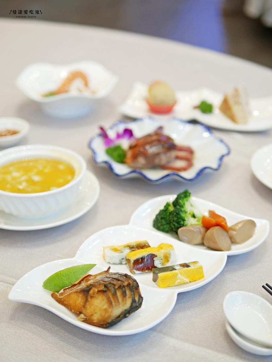 【新開店】美到翻!台南「純白港式餐廳」打卡落地大窗景,先嘗軟嫩橙汁排骨 【新開店】美到翻!台南「純白港式餐廳」打卡落地大窗景,先嘗軟嫩橙汁排骨