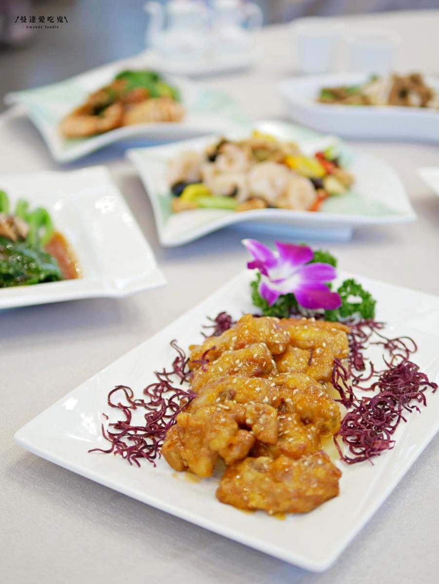 【新開店】美到翻!台南「純白港式餐廳」打卡落地大窗景,先嘗軟嫩橙汁排骨 【新開店】美到翻!台南「純白港式餐廳」打卡落地大窗景,先嘗軟嫩橙汁排骨