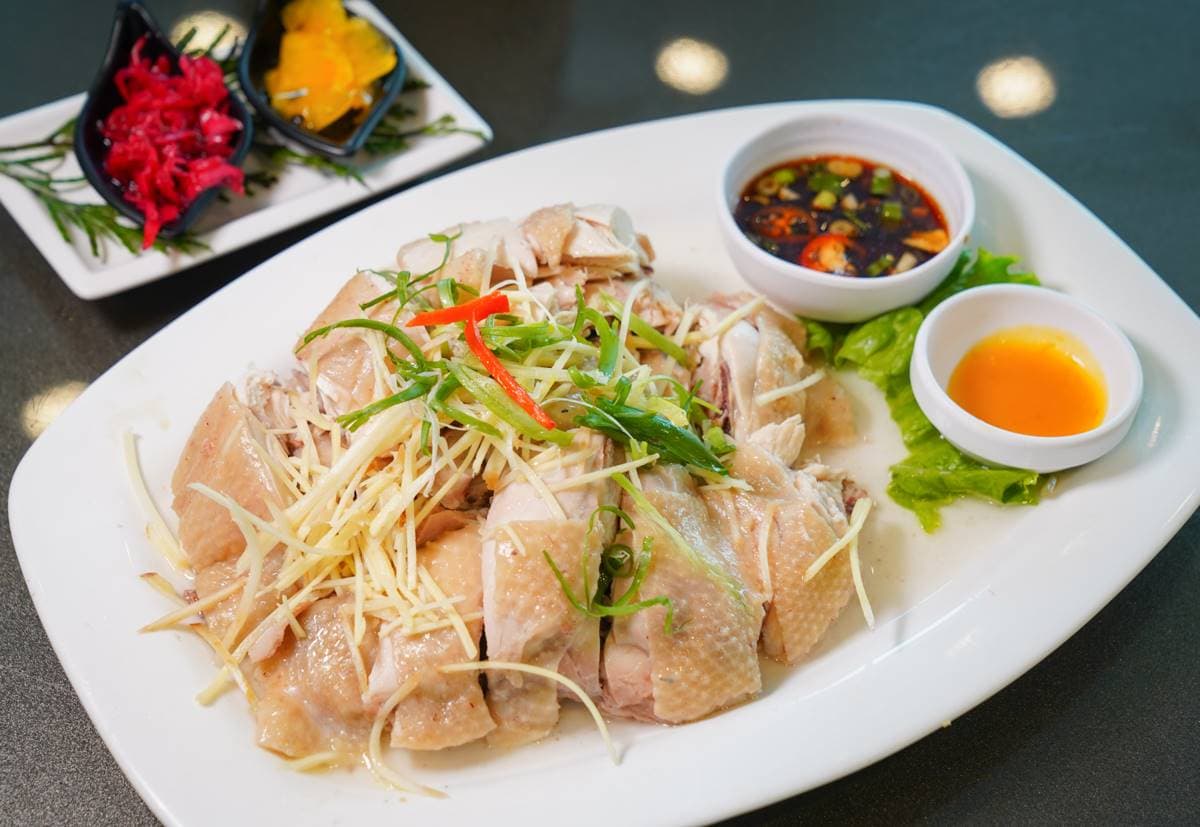 想吃搶訂位!高雄超人氣「原民風料理」打卡絕美大窗景,必點彈牙多汁白斬雞 想吃搶訂位!高雄超人氣「原民風料理」打卡絕美大窗景,必點彈牙多汁白斬雞