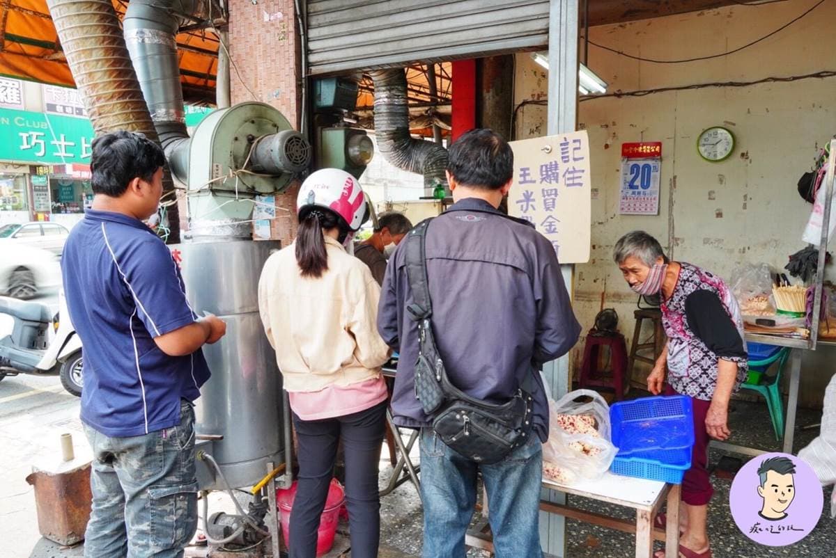 開店半小時內秒殺!嘉義暴紅「烤玉米」取貨再等8小時,祕製醬料一吃愛上 開店半小時內秒殺!嘉義暴紅「烤玉米」取貨再等8小時,祕製醬料一吃愛上