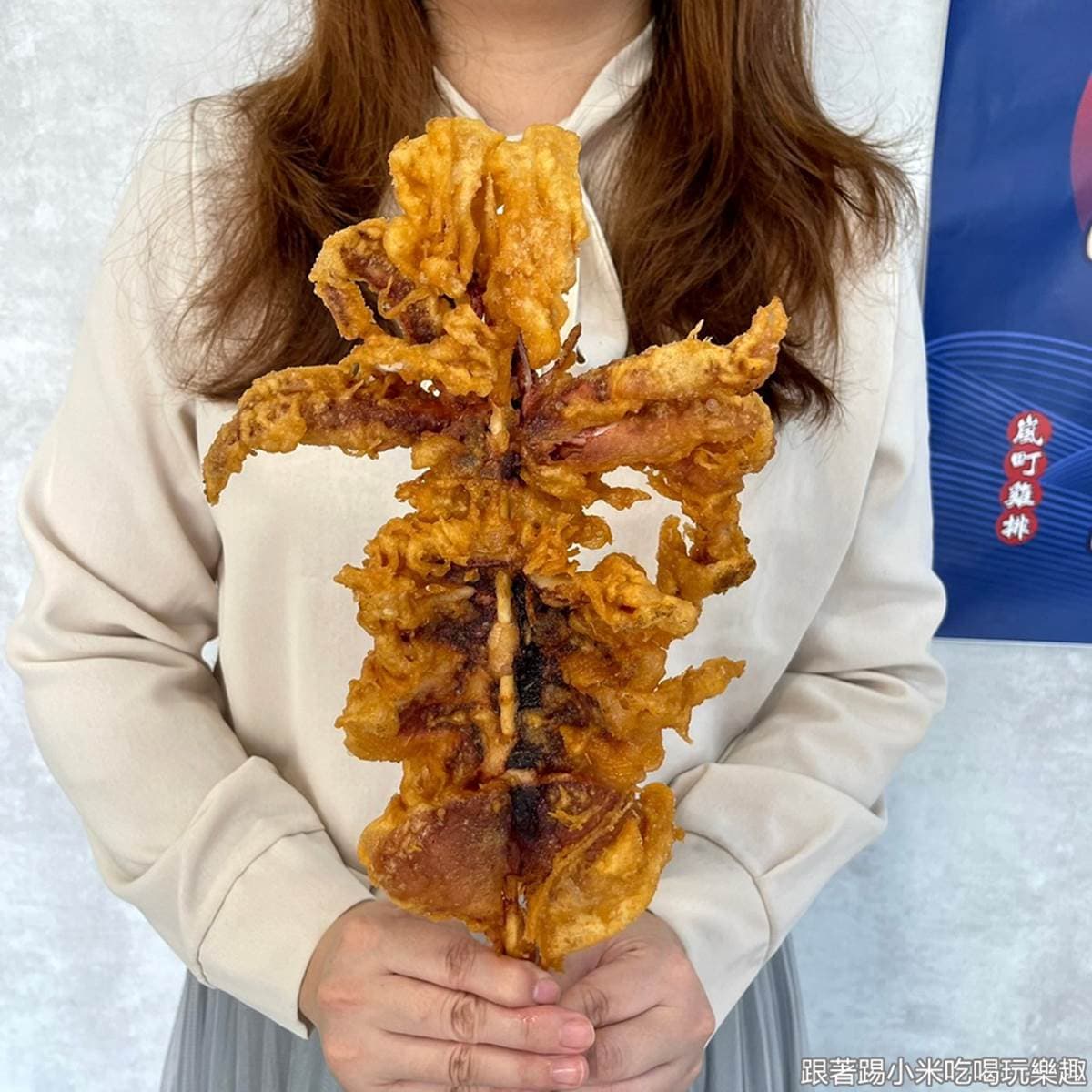 炸物控要收!新竹比臉大「厚切雞排」會爆汁,現炸深海魷魚Size超霸氣 炸物控要收!新竹比臉大「厚切雞排」會爆汁,現炸深海魷魚Size超霸氣