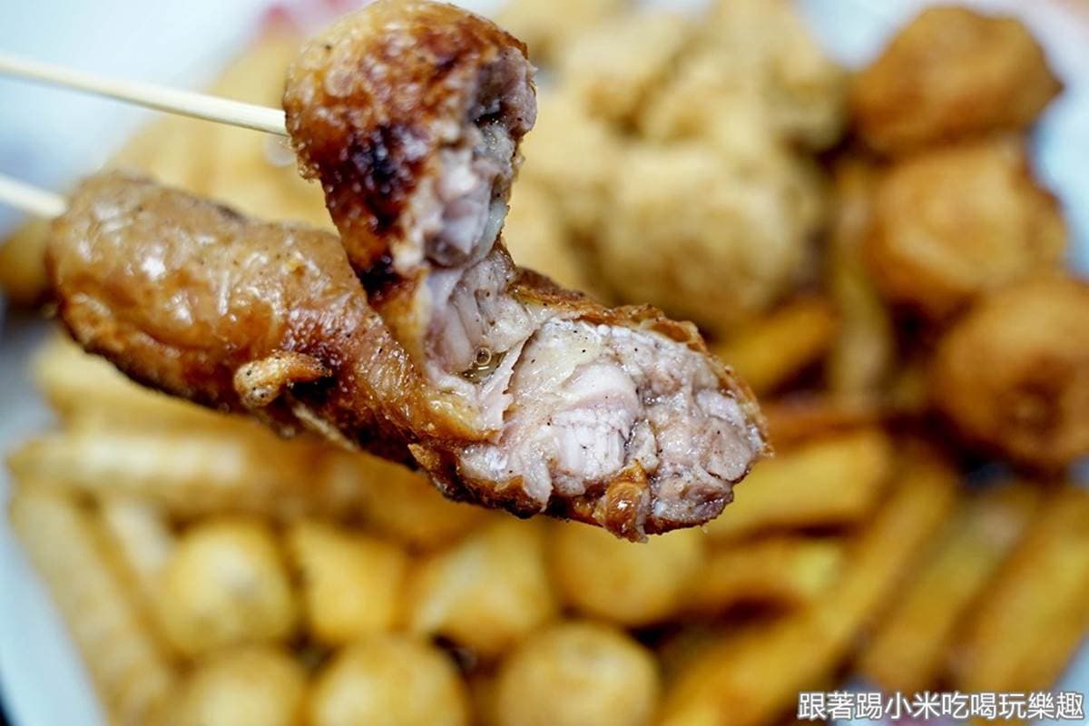 炸物控要收!新竹比臉大「厚切雞排」會爆汁,現炸深海魷魚Size超霸氣 炸物控要收!新竹比臉大「厚切雞排」會爆汁,現炸深海魷魚Size超霸氣