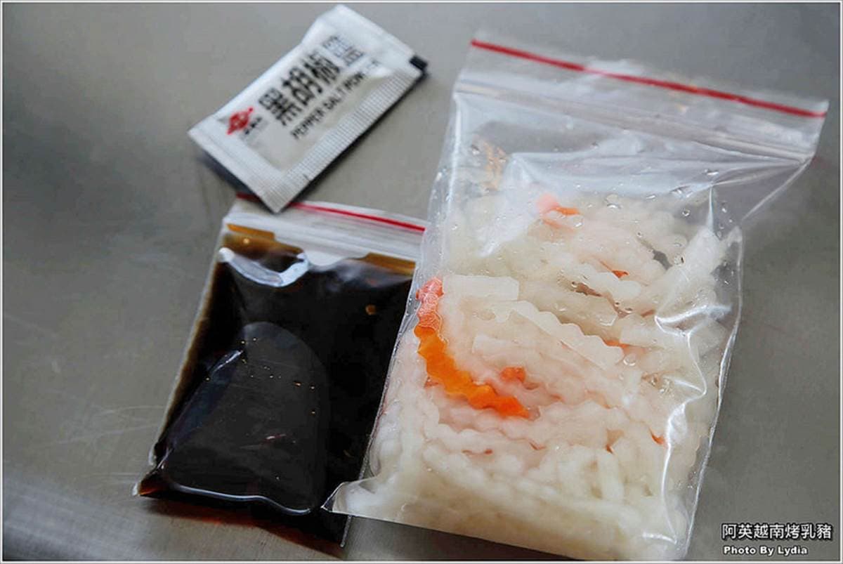 每日限量!台南「隱藏版烤乳豬」遵循越南古法醃烤,黃金比例吃得到3種層次 每日限量!台南「隱藏版烤乳豬」遵循越南古法醃烤,黃金比例吃得到3種層次